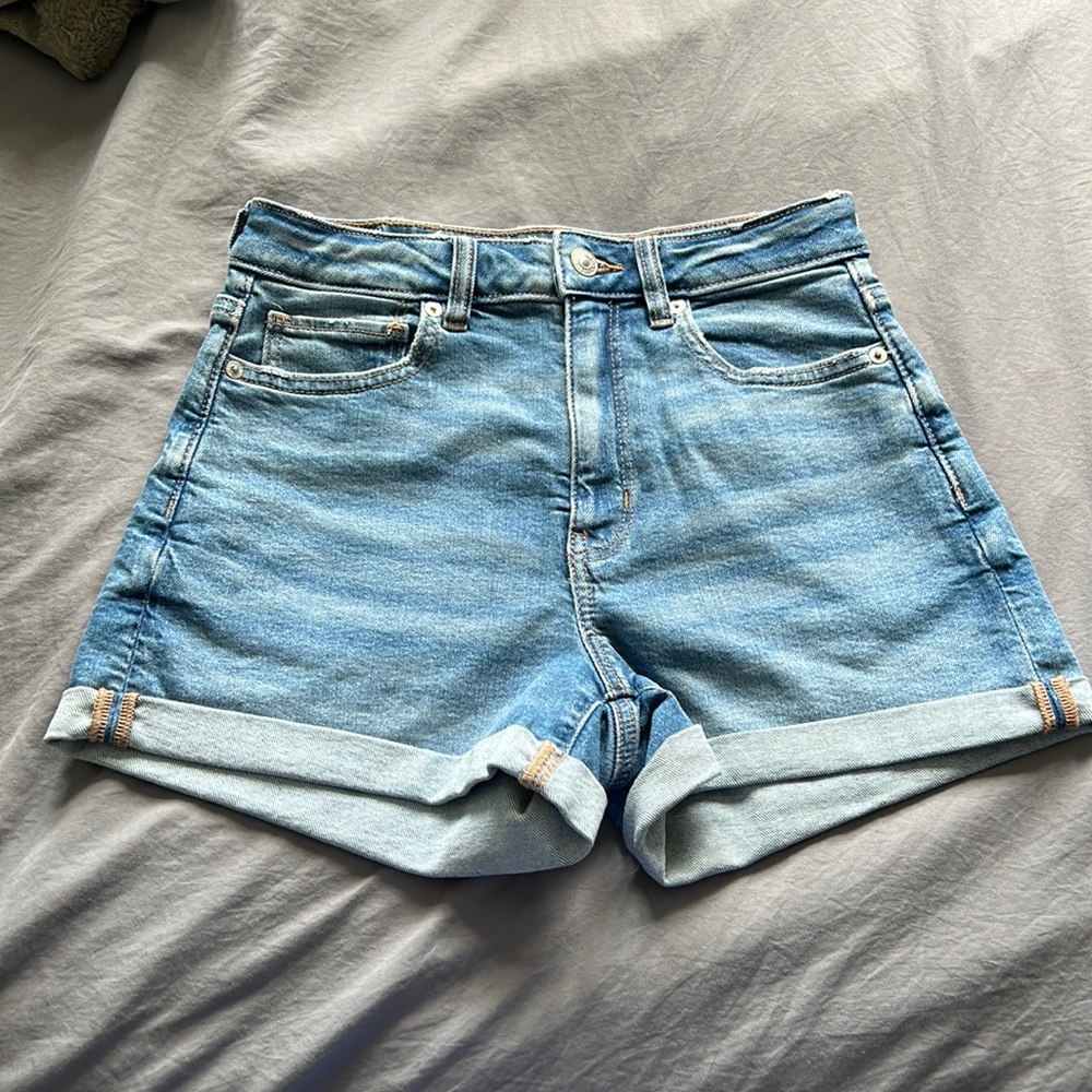 American eagle mom jean shorts